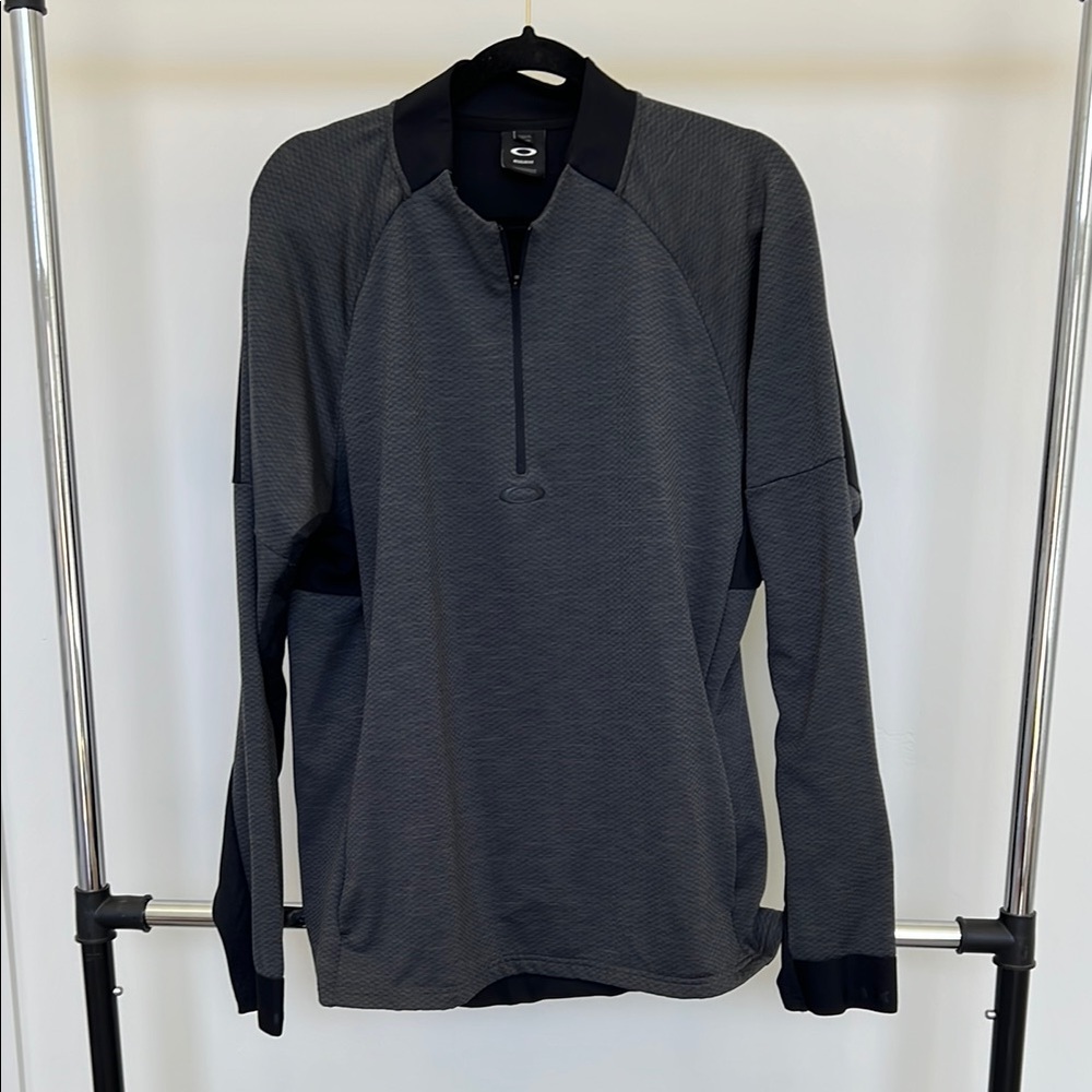 Oakley Black and Gray Quarter-Zip Pullover